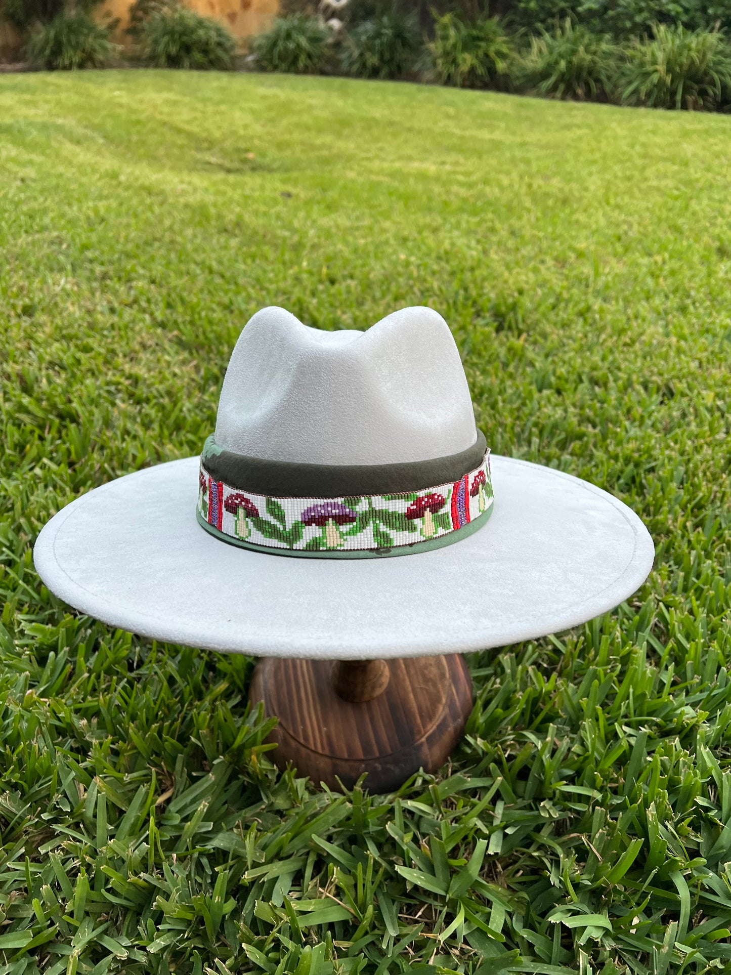 Mushroom hat band