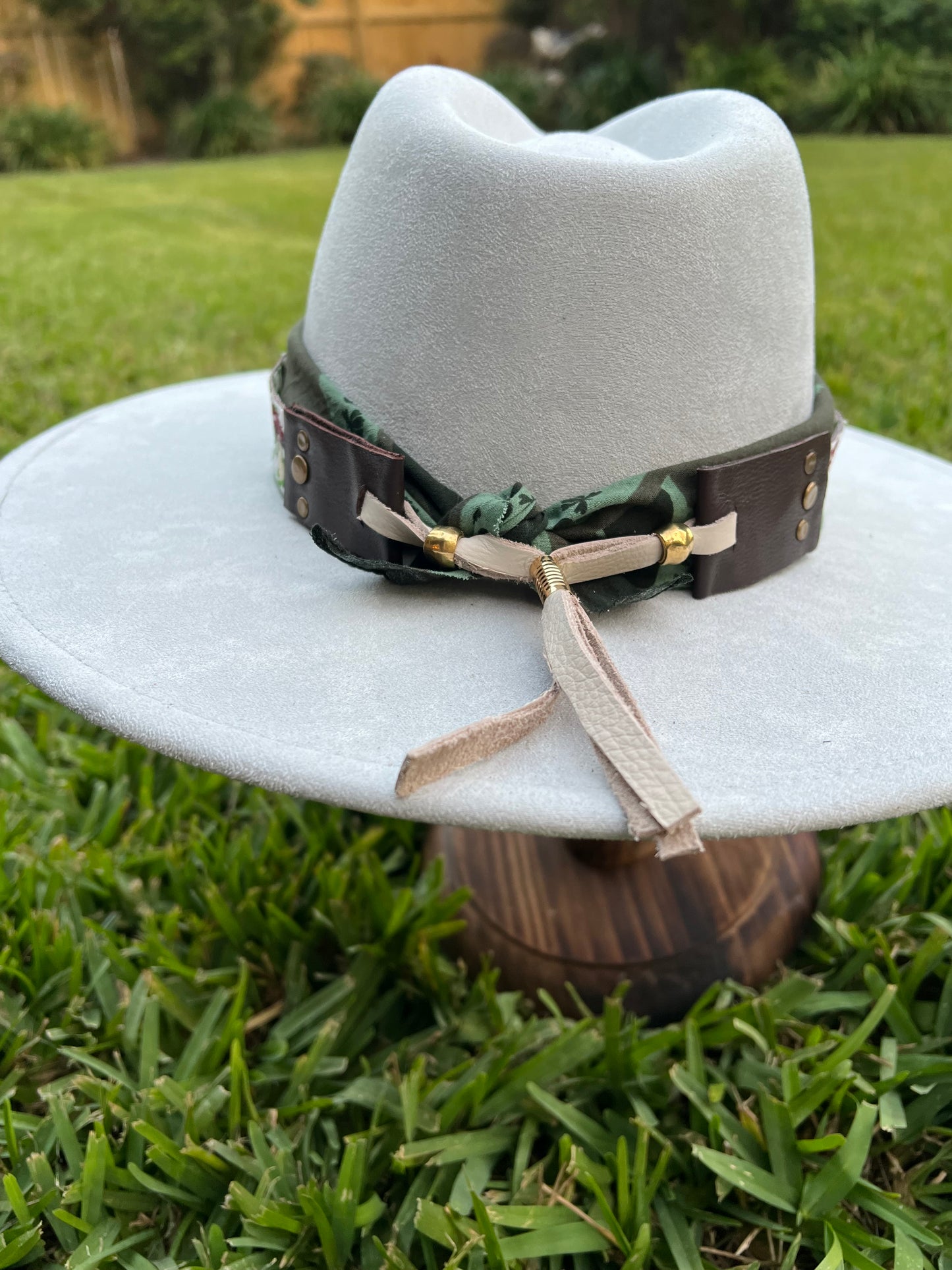 Mushroom hat band