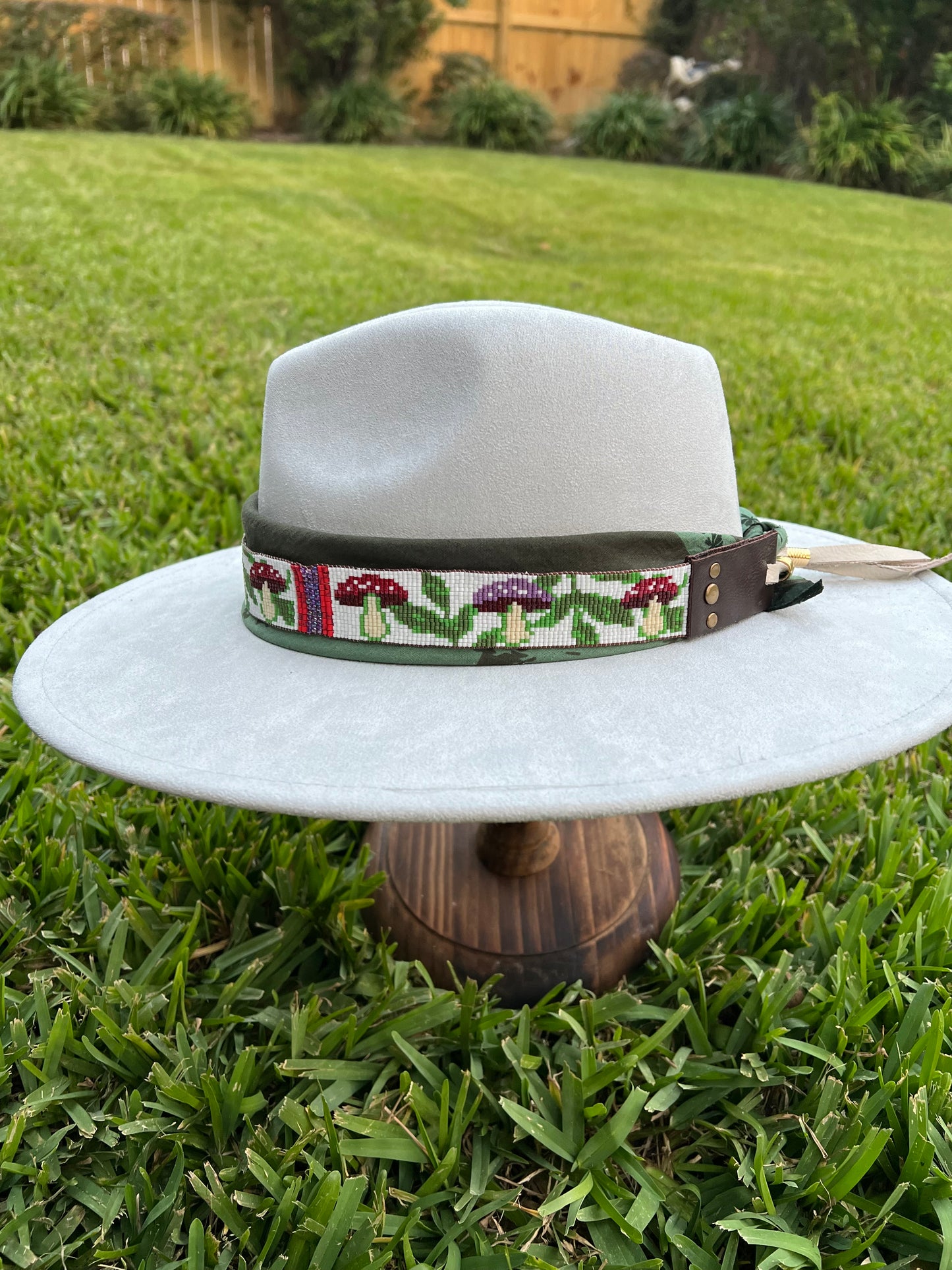 Mushroom hat band